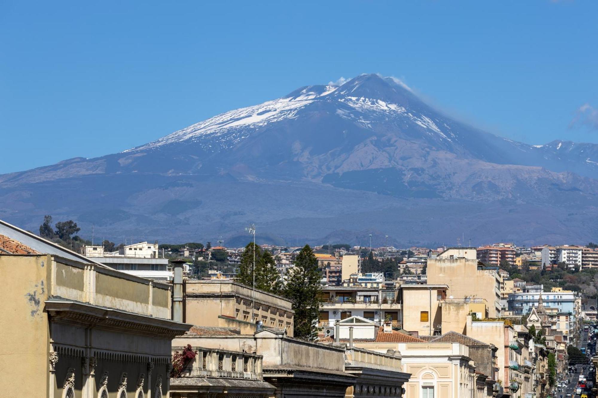 Palazzo Costarelli - Bed And Breakfast Aeroporto di Catania Fontana Rossa Esterno foto