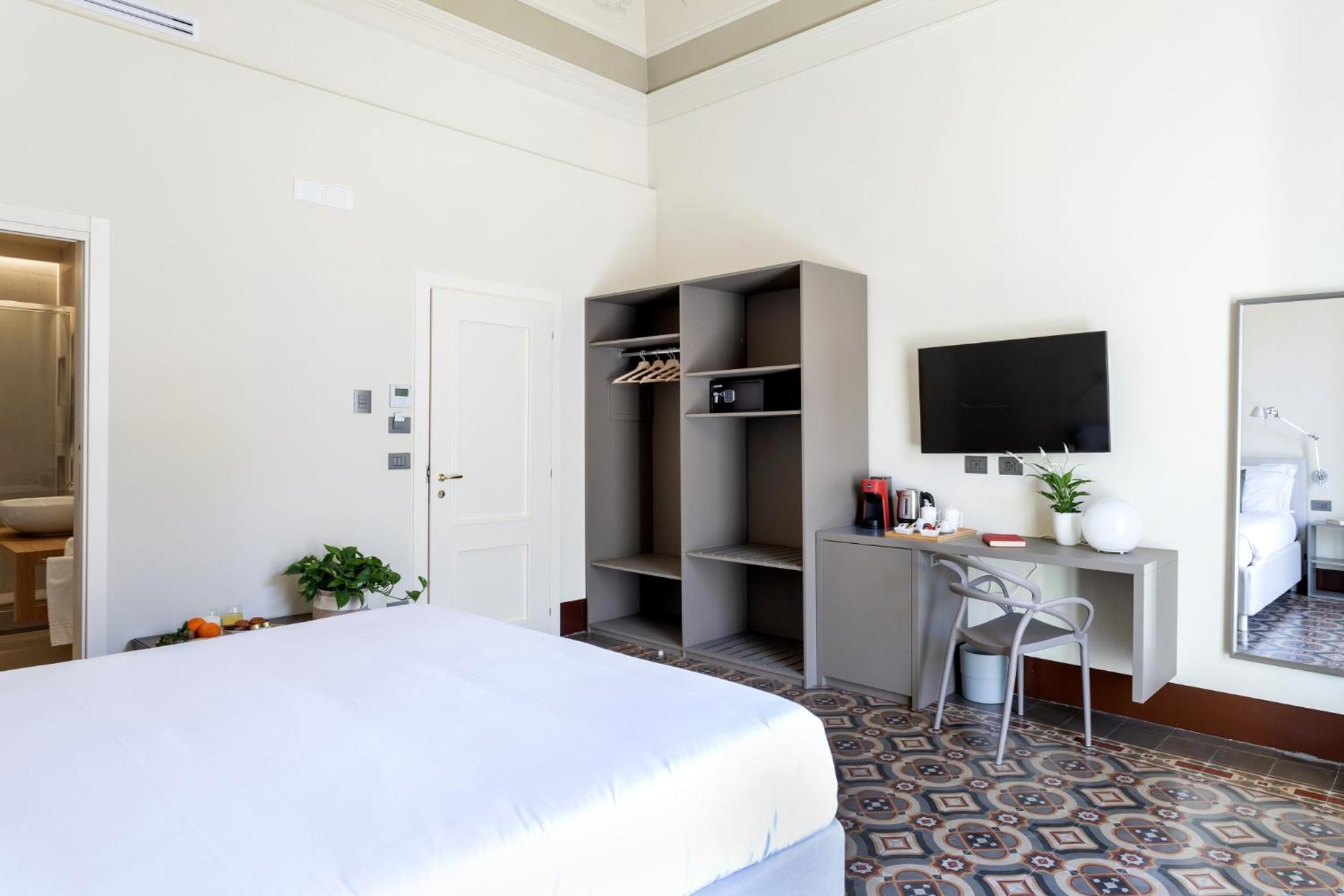 Palazzo Costarelli - Bed And Breakfast Aeroporto di Catania Fontana Rossa Camera foto