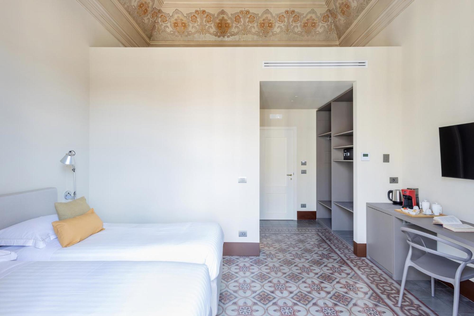Palazzo Costarelli - Bed And Breakfast Aeroporto di Catania Fontana Rossa Camera foto