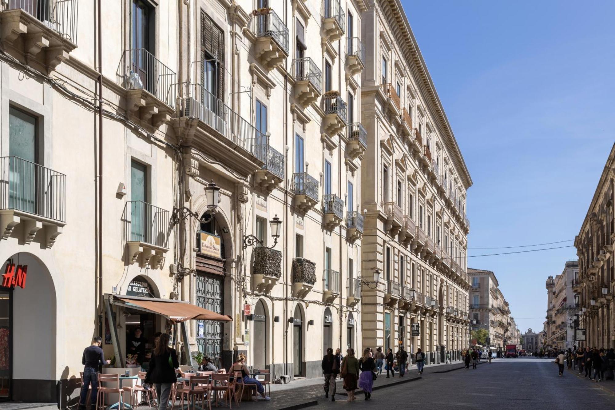 Palazzo Costarelli - Bed And Breakfast Aeroporto di Catania Fontana Rossa Esterno foto